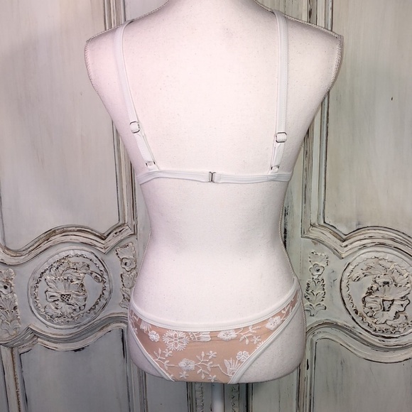 White on Flesh Lace Bikini Size Medium - Picture 5 of 10